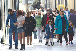 Οι 2 όψεις της αγοράς