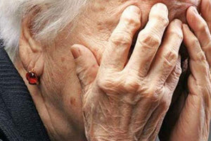 ηλικιωμένη