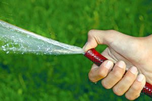 Η ΔΕΥΑΗ κάνει το λάστιχο… μαστίγιο