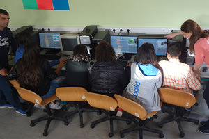 Από παθητικοί χρήστες δημιουργοί εφαρμογών