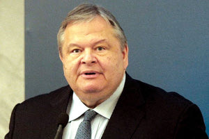 Νέες αιχμές από τον Βενιζέλο