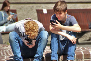 νεολαία και τεχνολογία