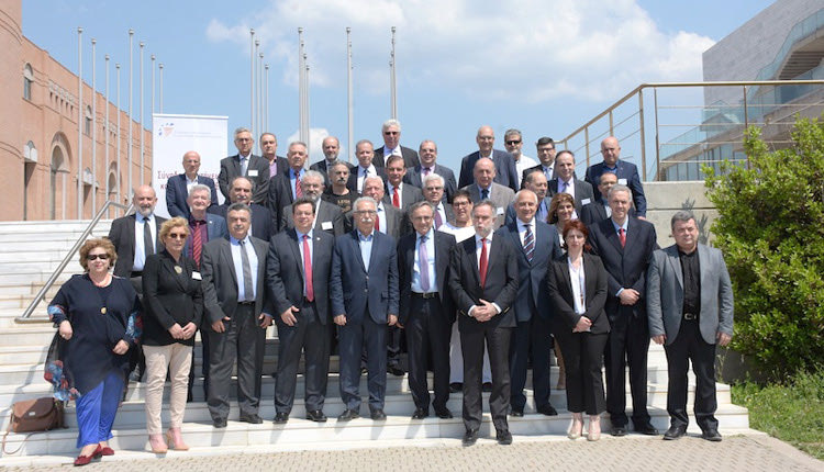 Οι πρυτάνεις των ελληνικών Πανεπιστημίων με τον υπουργό Παιδείας Κ. Γαβρόγλου