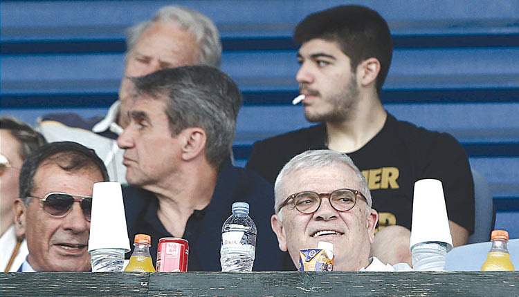 Μελισσανίδης και Λοβέρδος μεταξύ των θεατών του χθεσινού αγώνα στο Ελ Πάσο 