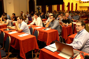 ο καθηγητής Χειρουργικής του Πανεπιστημίου Κρήτης Ευάγγελος Ξυνός, πρόεδρος της Οργανωτικής Επιτροπής του διεθνούς επιστημονικού συνεδρίου για τον καρκίνο του παχέος εντέρου.