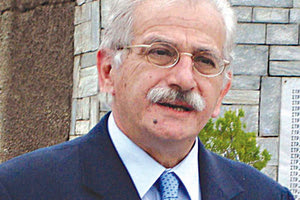 Ο Νικόλαος Εμμ. Παπαδάκης