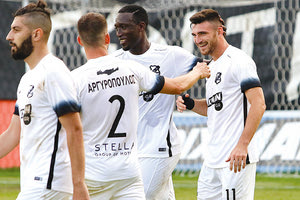 Οι δύο σκορερ του ΟΦΗ Μάνος και Βουό με τους Μαχαίρα και Αργυρόπουλο