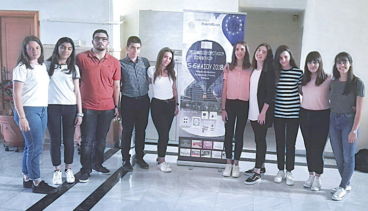 Η ομάδα του Λυκείου Τυμπακίου