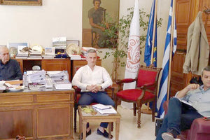 οι δημοτικοί σύμβουλοι του Λαμπρινού