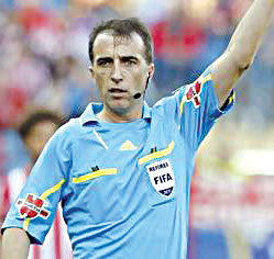 Ήταν το 1975 που ο Ιταλός Μενεγκάλι είχε οριστεί στον τελικό Ολυμπιακός-Παναθηναϊκός για τον τελικό του Κυπέλλου Ελλάδα