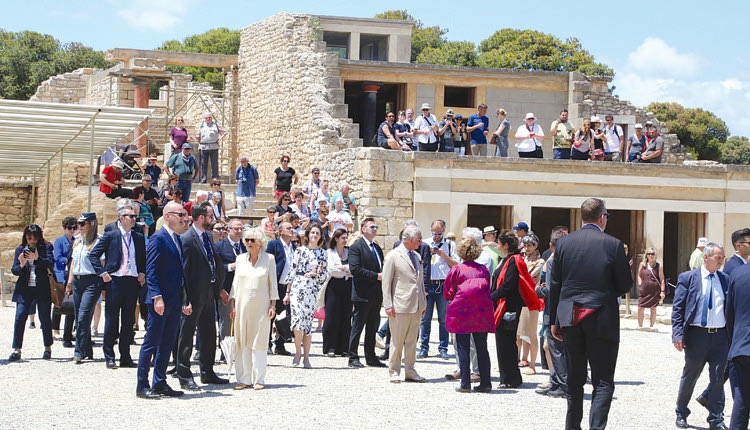 Κάρολος και Καμίλα - επίσκεψη στην Κνωσό