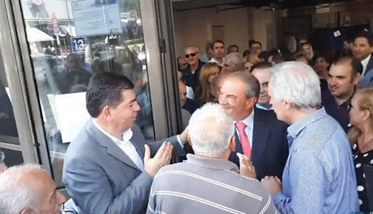 τα… άκουσε ο Καραμανλής