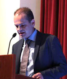 Θάνος Βούρδας 