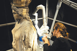 Έργοα αποκατάστασης αρχαίων του Ινστιτούτου Ηλεκτρονικής Δομής και Λέιζερ