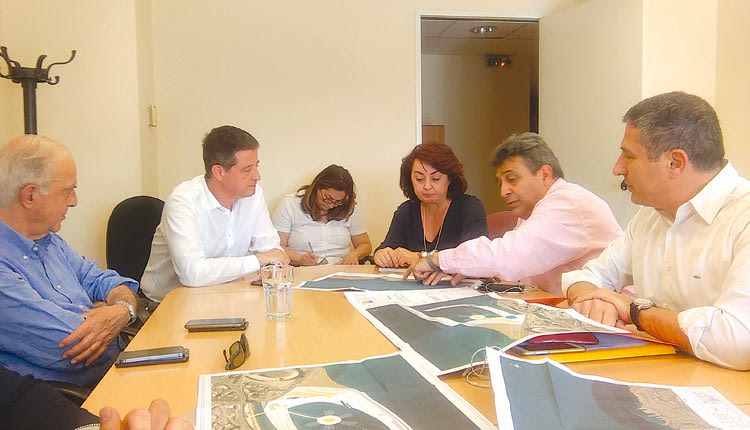 Το θέμα των αδειοδοτήσεων της μαρίνας στο Παγκρήτιο συζητήθηκε με τον κ. Τζιάλλα 