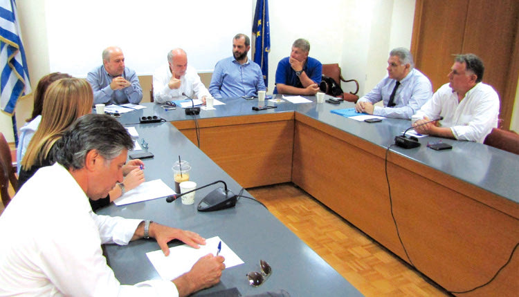 Από τη χθεσινή πρώτη συνεδρίαση του συμβουλίου