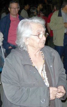 Σε λίγους μήνες μπαίνει στα 90. Ωστόσο, παραμένει μια… έφηβη, με διαυγές πνεύμα και όρεξη για ζωή η Δέσπονα Σκαλοχωρίτη