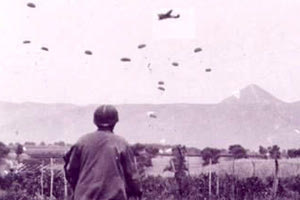 ΦΩΤΟ ΗΜΕΡΑΣ: Πήραν την Κρήτη με μεγάλες απώλειες  