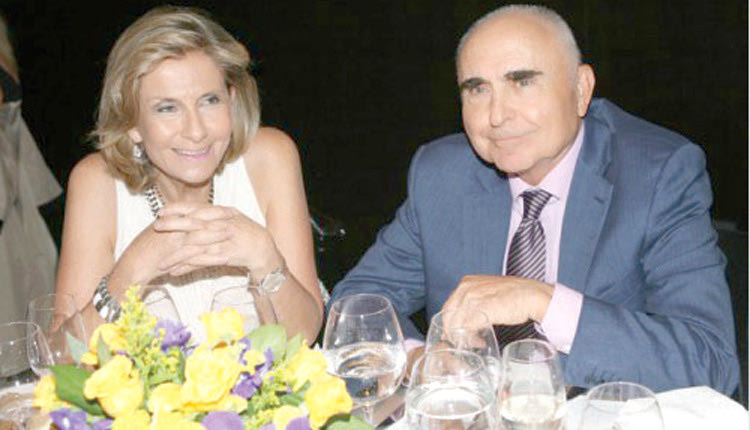 Θεόδωρος Βασιλάκης: Με την αγαπημένη του σύζυγο Εμμανουέλα 