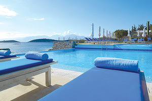 Πεντάστερο - πολυτελές ξενοδοχειακό συγκρότημα