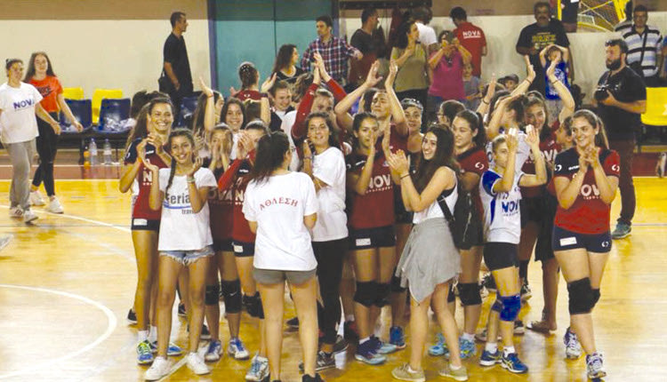 Στιγμιότυπο από τους πανηγυρισμούς 