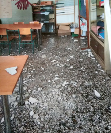 Από θαύμα σώθηκαν οι μαθητές που γλίτωσαν από την πτώση των σοβάδων