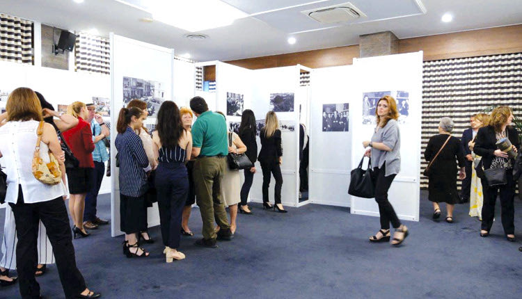 Πλήθος κόσμου στην έκθεση φωτογραφίας του Ατλαντίς 