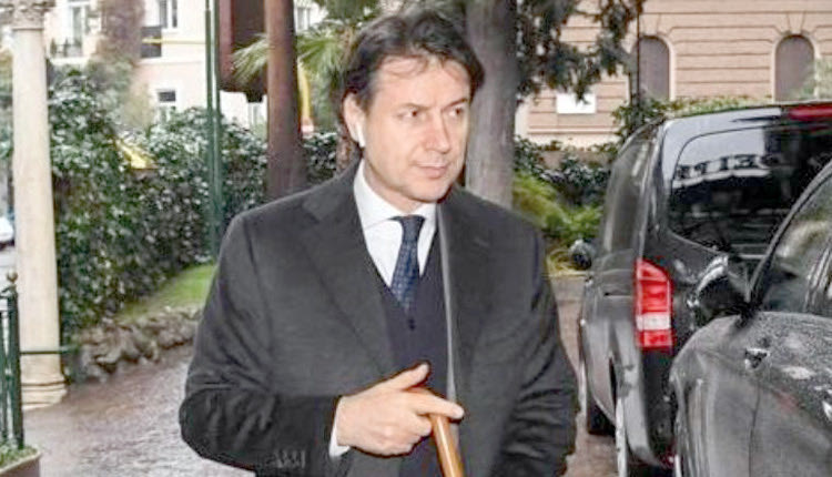 ΙΤΑΛΙΑ: ο πρωθυπουργός της νέας πολιτικής κυβέρνησης θα είναι ο καθηγητής νομικής Τζουζέπε Κόντε