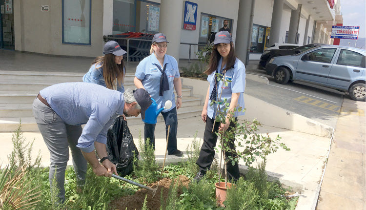 ολοκληρωμένο σύστημα διαχείρισης φυτικών υπολειμμάτων σε σούπερ μάρκετ με τη μέθοδο της κομποστοποίησης, που υλοποίησε η κρητική εταιρεία Χαλκιαδάκης Α.Ε.