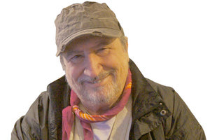 ο κωμικός και μίμος με το πηγαίο ταλέντο, Χάρρυ Κλυνν, κατά κόσμον Βασίλης Τριανταφυλλίδης, άφησε την Κυριακή την τελευταία του πνοή, σε ηλικία 78 ετών.