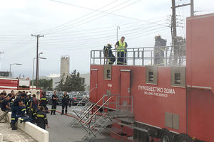 εκπαίδευση πυροσβεστών στον... “δράκο”