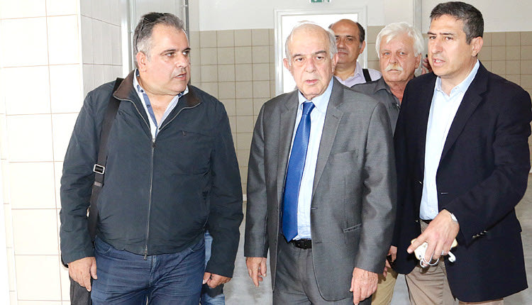 Από την επίσκεψη του δημάρχου στη νέα ιχθυαγορά