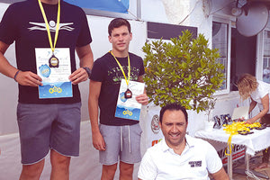 Ο παραολυμπιονίκης Καπελάκης σε απονομή