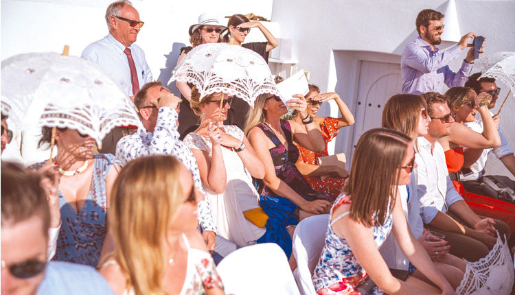 Ο πιο πολυφωτογραφημένος προορισμός στον κόσμο είναι η Σαντορίνη 