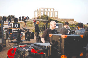 Από τα γυρίσματα στο Σούνιο