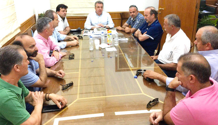  Την στήριξη της Περιφέρειας στο αίτημα της Παλιανής 2008 και των τοπικών φορέων για την τοποθέτηση φωτισμού στο Στάδιο «Ασπίς» Παλιανής