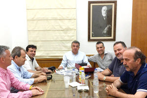 Την στήριξη της Περιφέρειας Κρήτης στο αίτημα της ομάδας του Ηροδότου για την δημιουργία στεγάστρου στο γήπεδο της ομάδας,