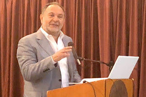 Γιάννης Κουράκης