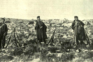 ΦΩΤΟ ΗΜΕΡΑΣ: Επαναστάτες στο Ακρωτήρι