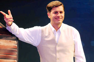 ΑΛΕΞ. ΜΠΟΥΡΔΟΥΜΗΣ: Ο “Ράφτης Κυριών” αποκαλύπτεται στην “Π”