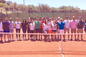 Οι νέοι Διαιτητές και κριτές τένις από τη σχολή που διοργάνωσε η τοπική Ένωση