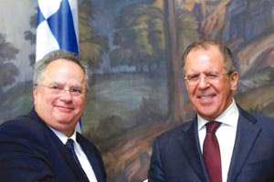 ο κ. Κοτζιάς στη συνέντευξη Τύπου που παραχώρησε με τον Σεργκέι Λαβρόφ.