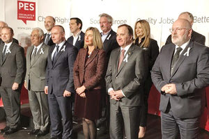 η στάση του Ευρωπαϊκού Σοσιαλιστικού Κόμματος που δημιουργεί προβλήματα στο Κίνημα Αλλαγής, το οποίο καλεί τα μέλη του να στηρίξουν τη συμφωνία Τσίπρα-Ζάεφ!