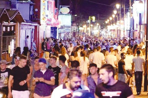 Παραμένουν... δημοφιλής προορισμός τα Μάλια