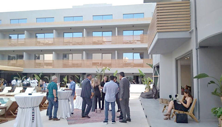 Εγκαινιάστηκε το ξενοδοχείο  COOK’S CLUB ΤΗΣ ΧΕΡΣΟΝΗΣΟΥ 