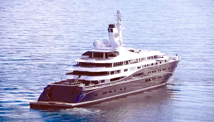 Η εντυπωσιακή θαλαμηγός του βασιλιά του Μπαχρέιν 