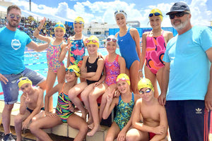 Η ομάδα του ΚΟΗ με τους προπονητές τους