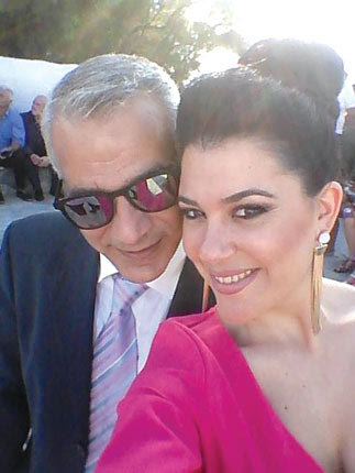 Η όμορφη Αλεξάνδρα ήταν φαίνεται ο δυνατός “μαγνήτης” για τον αναπληρωτή καθηγητή Πολιτικής Επιστήμης Δημήτρη Ξενάκη