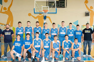 Η ομάδα μπασκετ Παίδων του “Ηράκλειο” που πήρε μέρος στα τελικά του Πανελληνίου