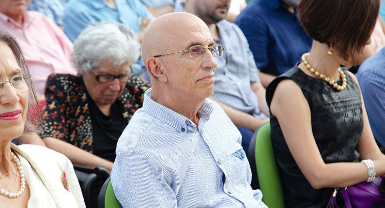 Ο αδελφός του Φώτη Καφάτου, Μηνάς, κορυφαίος αστροφυσικός, παρευρέθηκε στην τελετή.